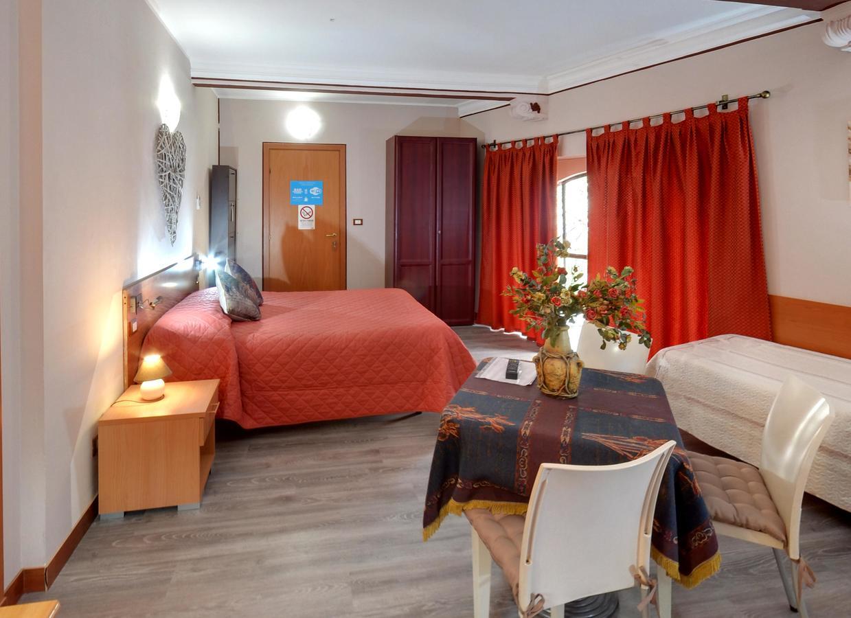 Agata Hostel *